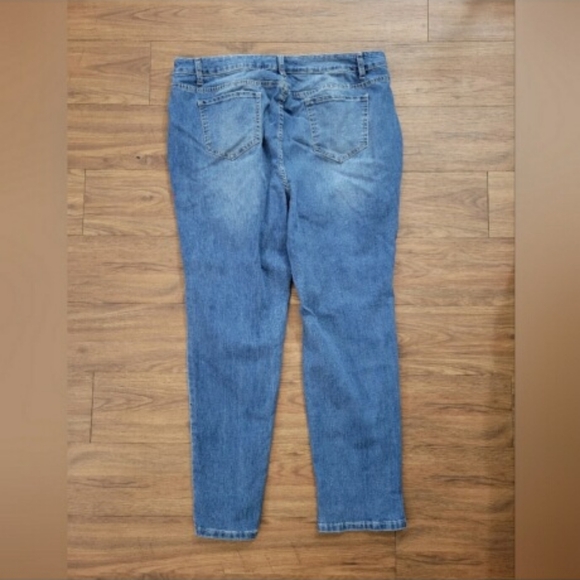 Ashley Stewart Graffiti Paint Distressed Denim Jeans sz 20 - Picture 2 of 4